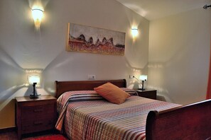 4 chambres, fer et planche Ă repasser, lit parapluie, Wi-Fi gratuit
