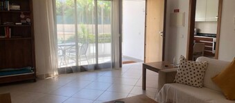 Ground floor apartment with Pool, Central Location