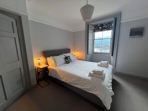 4 chambres, fer et planche à repasser, Wi-Fi gratuit, draps fournis