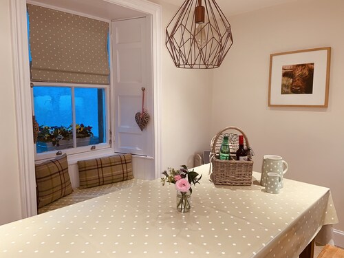 Harbour House - 4 Bedrooms