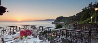 ガーデンビーチフロント、無料の無線LAN、ライブラリ、FIREPLACEを備えた壮大なヴィラ。