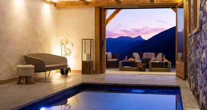 Luxury Chalet 18 pers 500 m2 6 suites on the slopes with sauna and swimming pool