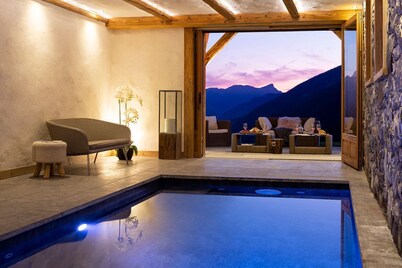 Luxury Chalet 18 pers 500 m2 6 suites on the slopes with sauna and swimming pool