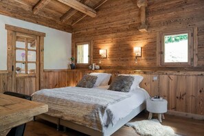 6 habitaciones, tabla de planchar con plancha y wifi gratis 