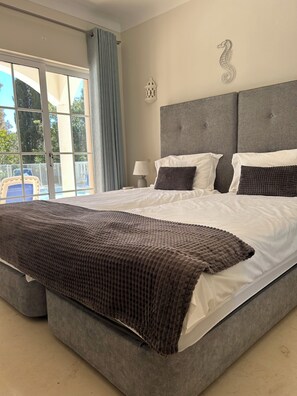 5 bedrooms, in-room safe, iron/ironing board, travel cot