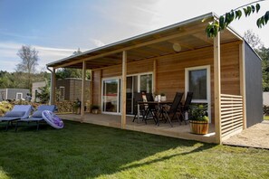 Cosy Unique 4 | Individually decorated, individually furnished, cribs/infant beds - EuroParcs Maasduinen (Belfeld)