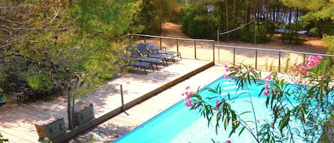 Piscine extérieure, piscine chauffée