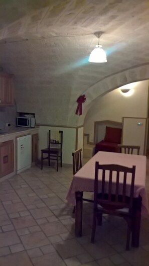 Interior - EUROLUCANIA GUESTHOUSE2 ROOM3 (Bari)