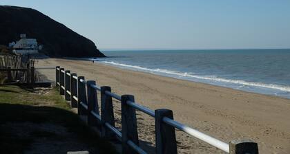 BAIE MT ST MICHEL. JULLOUVILLE. GRANVILLE. VILLA CAPRICE Rdc.50 m Mer. 7 p . 2 *