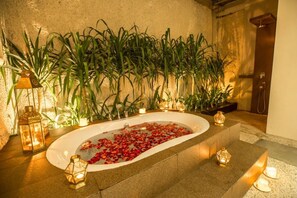 Towels - Luxury 4 Bedroom Villa With Private Pool (Sanur)