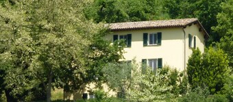 大きなプライベートプールがあるイタリアの田舎の人里離れたヴィラ-12名様ご利用