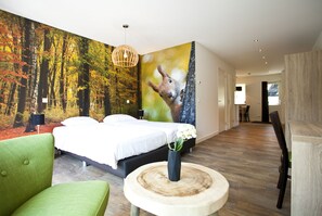 Comfort Room Deluxe 2 | Individually decorated, individually furnished, free WiFi, bed sheets - EuroParcs De Hooge Veluwe (Arnhem)