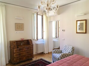 2 bedrooms, iron/ironing board, WiFi, bed sheets - DAISY HOUSE ACADEMY (Venezia)