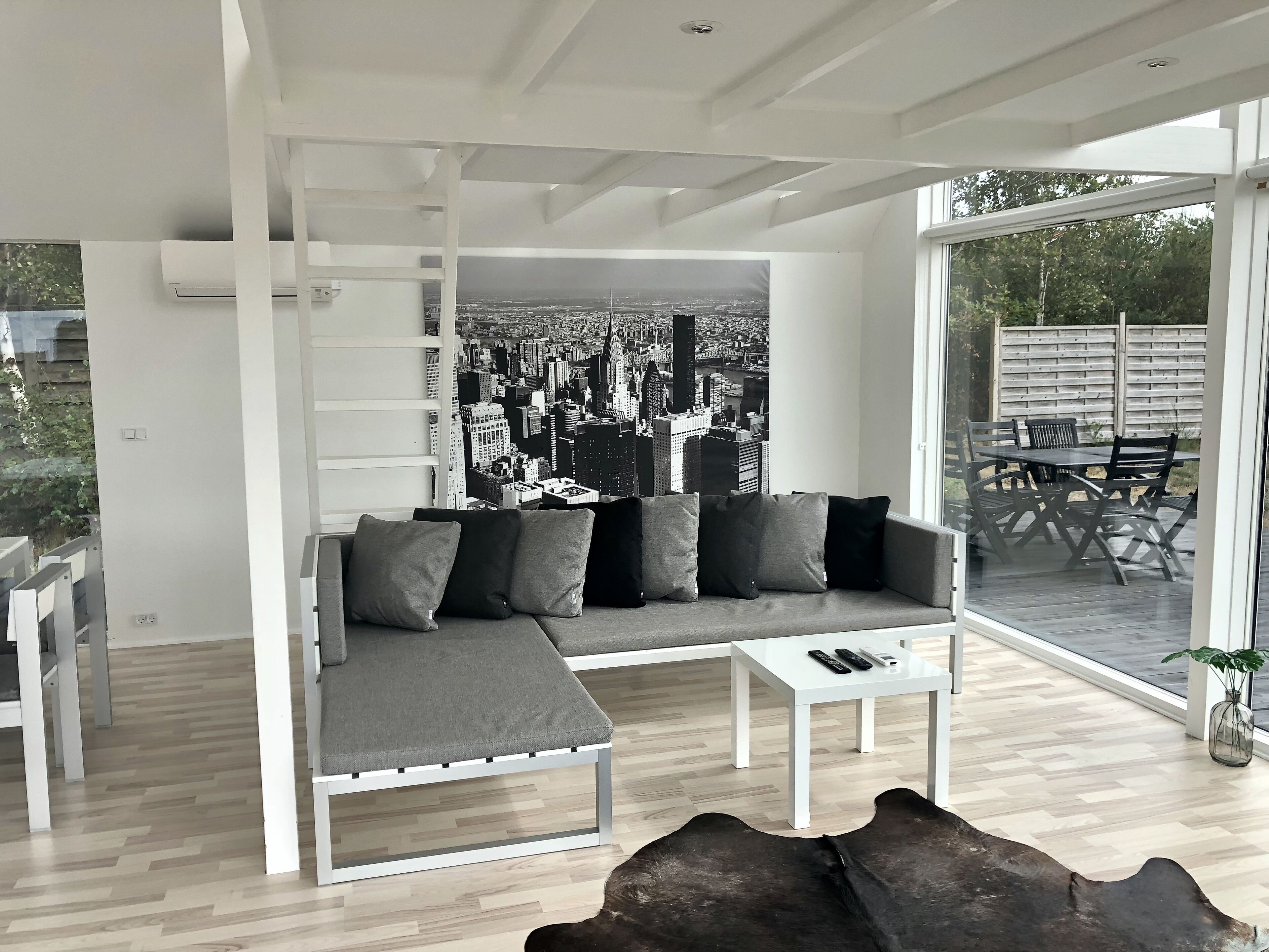 TV, videospill og DVD-spiller