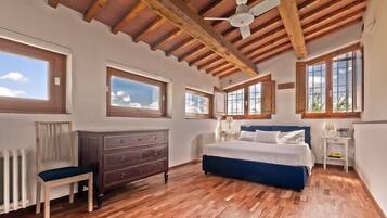 3 Schlafzimmer, BĂŒgeleisen/BĂŒgelbrett, Reisekinderbett, kostenloses WLAN