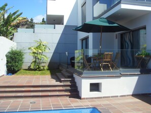 Outdoor dining - House With Pool - Tourist Zone (Funchal) (Funchal)