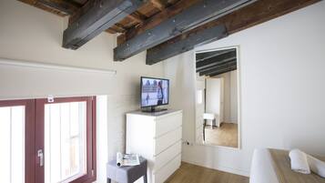 1 bedroom, internet, bed sheets