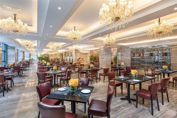 Breakfast, lunch, dinner served; Chinese cuisine 