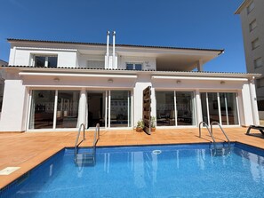 Pool - Agi Las Acacias 2401 Apartamento for rent in Roses Girona. (Rosas / Roses)