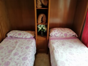 2 bedrooms, iron/ironing board, bed sheets - MY BLACK HOMEAWAY (León)