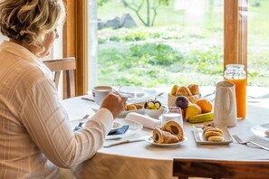 Daily buffet breakfast (EUR 10 per person)