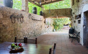 Outdoor dining - Mas Font- A corner of paradise (Aiguaviva)