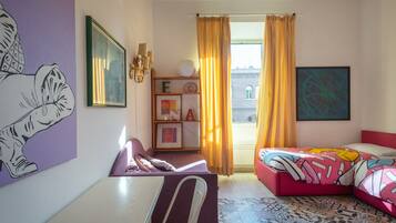 4 bedrooms, desk, iron/ironing board, travel crib
