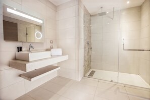 Buồng tắm vòi sen, đồ dùng nhà tắm thân thiện với môi trường