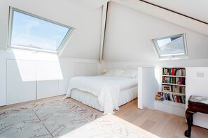 4 間睡房、書桌、Wi-Fi、床單