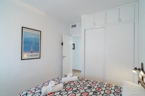 2 chambres, accès au Wi-Fi (inclus), literie fournie