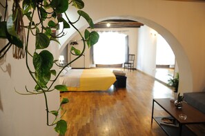 2 chambres, fer et planche Ă repasser, Wi-Fi, draps fournis
