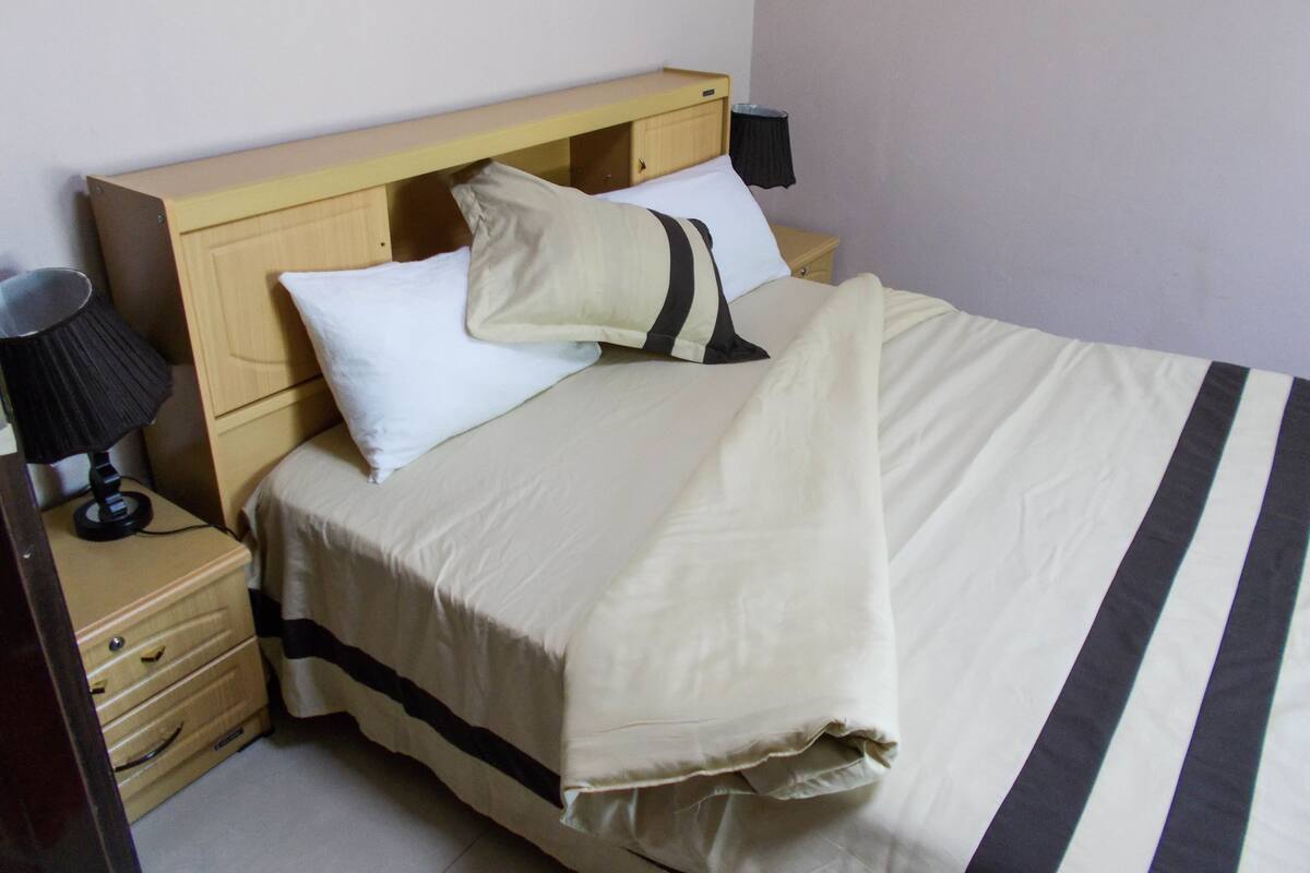 Executive Double Room, 1 Double Bed | Desk, iron/ironing board (on request), WiFi (free), bed sheets