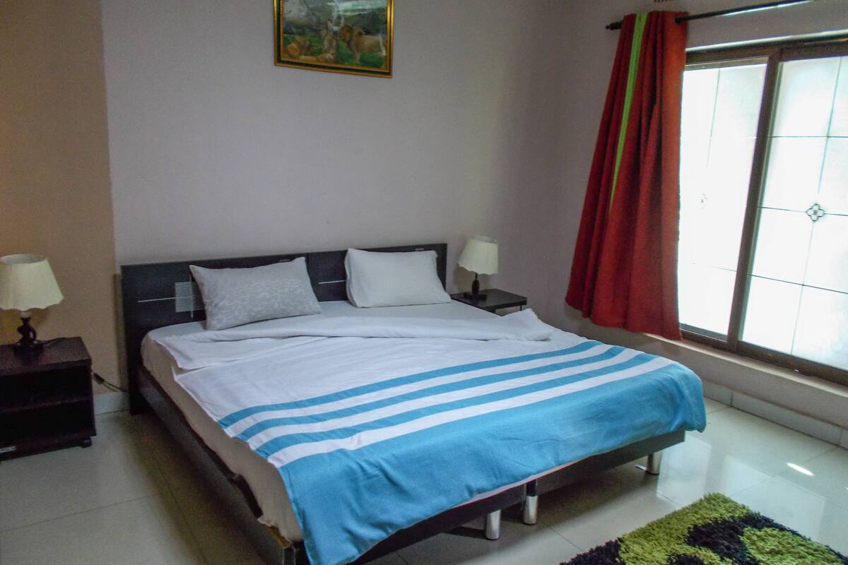 Family Suite, 1 Bedroom | Desk, iron/ironing board (on request), WiFi (free), bed sheets