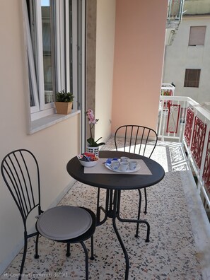 Outdoor dining - Apartment MARE • Sapore di Mare Holidays ~ Maiori (Maiori)