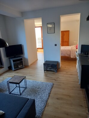 3 bedrooms, in-room safe, desk, iron/ironing board - Panorama View, Luxurious penthouse 12 minutes from center, with huge terrace (Laeken)