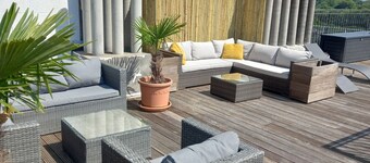 Panorama View, Luxurious penthouse 12 minutes from center, with huge terrace