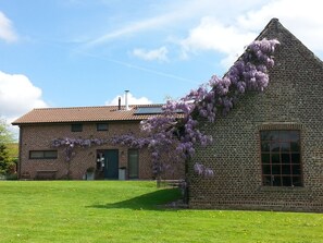 Façana frontal de l'allotjament