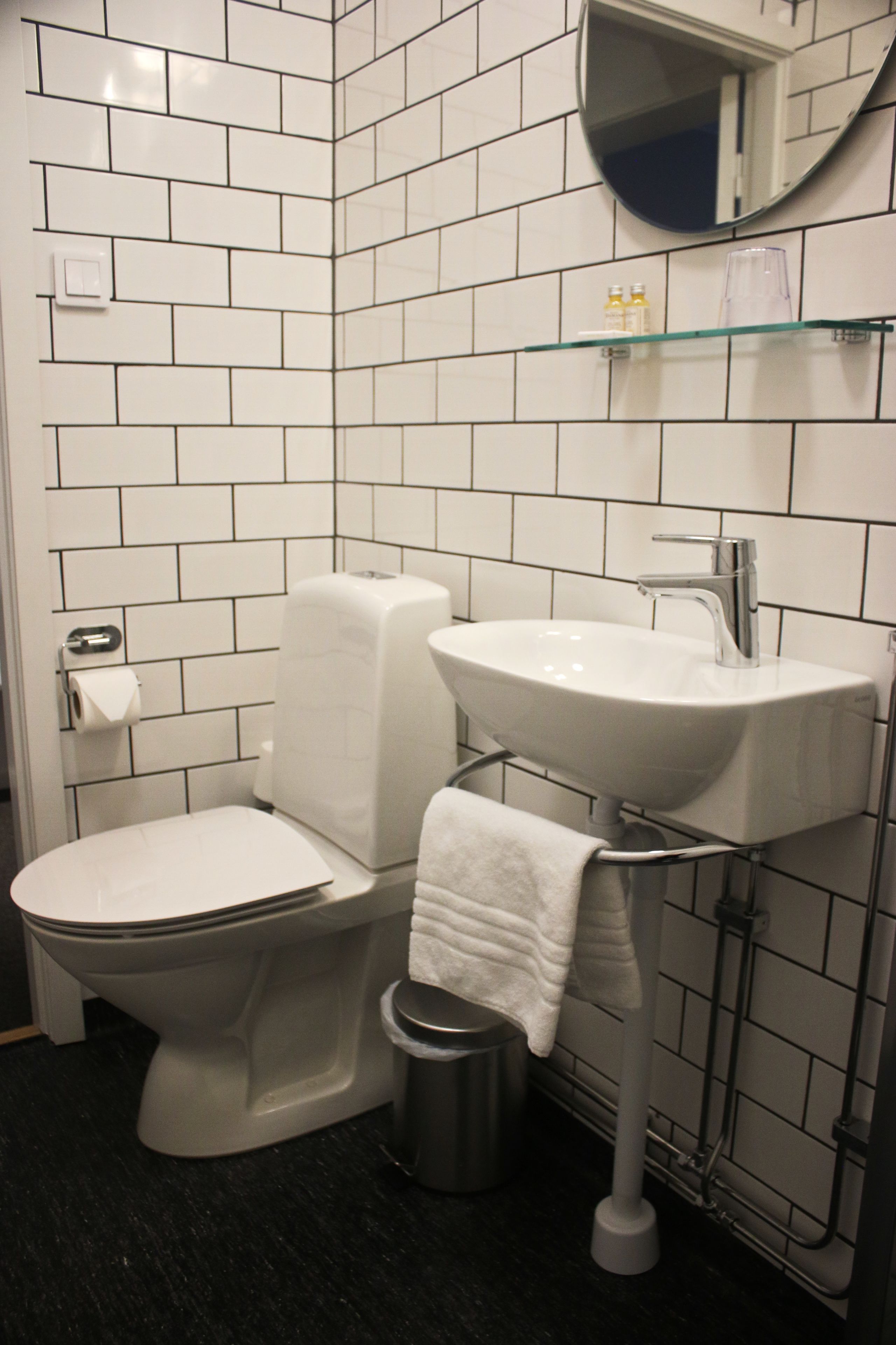 twin room (private bathroom) | bathroom | shower, free toiletries, hair dryer, towels
