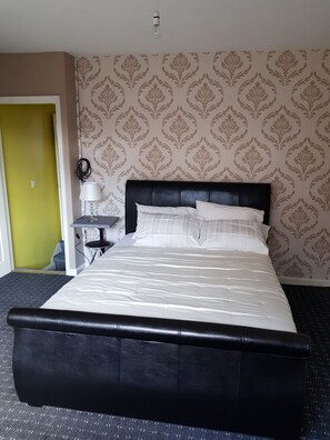 2 bedrooms, WiFi - 27 Herne Street, Manchester - Beautiful Home Away from Home (Manchester)