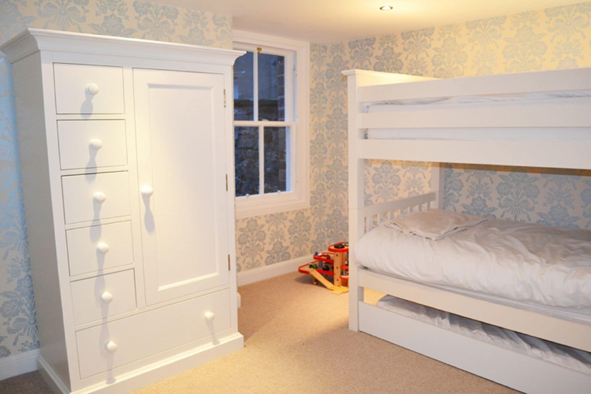 Bunk bedroom