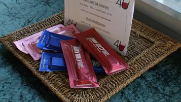 2 bedrooms, iron/ironing board, WiFi