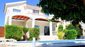 Exterior - Villa Ambrosia (Coral Bay)