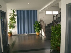 Interior entrance - Hotel San Jorge (Alcala de los Gazules)