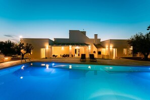 Pool - Dimora Milivita – Villa Retreat in Puglia. Escape to Serenity in Puglia: Your Private Villa Retreat (Monopoli)