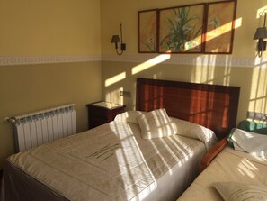 ห้องพัก, เตียงควีนไซส์ 1 เตียง และโซฟาเบด | โต๊ะทำงาน, เตารีด/โต๊ะรีดผ้า, Wi-Fi ฟรี, ผ้าปูที่นอน