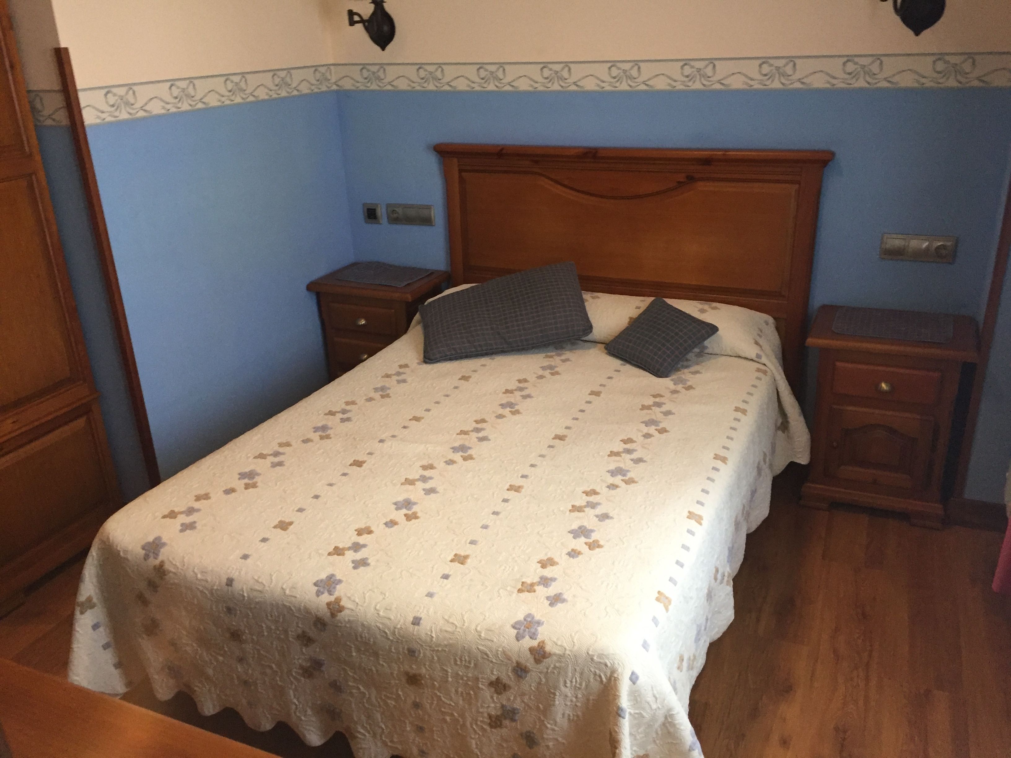 Double Room, 1 Double Bed | Desk, iron/ironing board, free WiFi, bed sheets