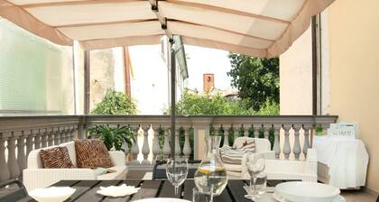 Apartment With Beautiful Terrace in the Historical Center of Pietrasanta