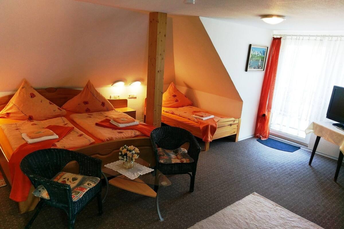 Decoración personalizada, camas plegables/adicionales y ropa de cama