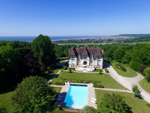 Seasonal outdoor pool