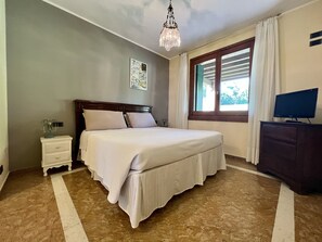 4 Schlafzimmer, Bügeleisen/Bügelbrett, Reisekinderbett, kostenloses WLAN